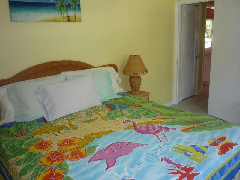 White Sands Inn Marathon Bagian luar foto